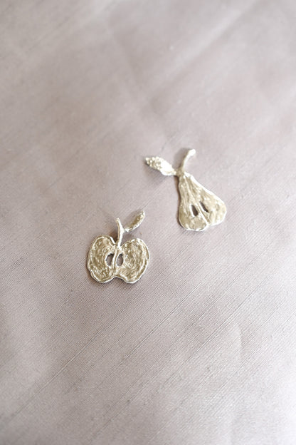 Apple brooch / Silver