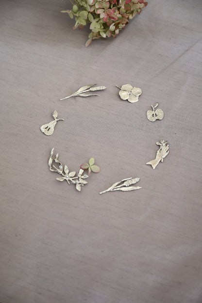 Apple brooch / Silver