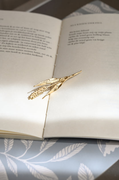 Wheat / Gold plated brooch